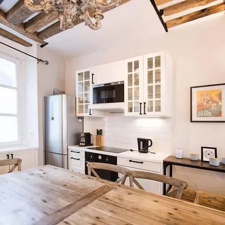 Classy Bourgeois - Chic 2 Bedroom In Le Marais 아파트