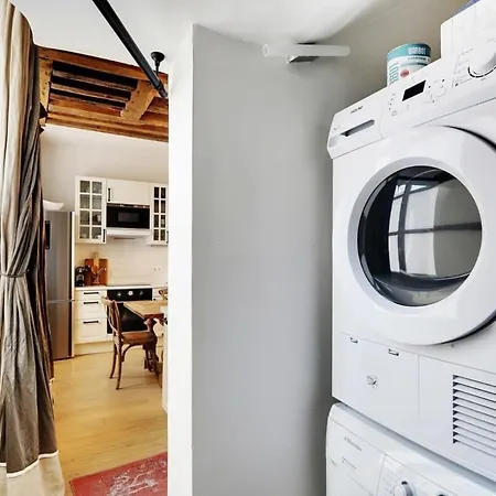 Classy Bourgeois - Chic 2 Bedroom In Le Marais *