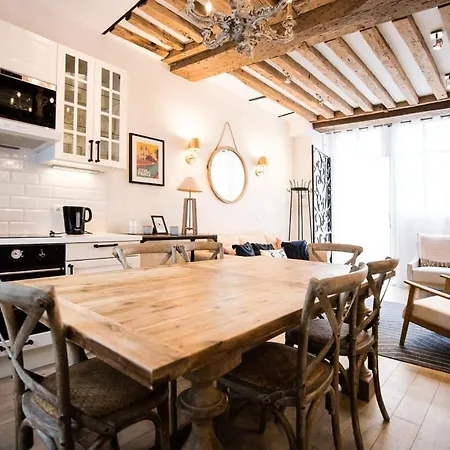 Classy Bourgeois - Chic 2 Bedroom In Le Marais * Paris